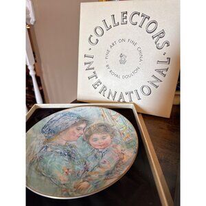 Colette And Child Edna Hibel Royal Doulton 1973 Plate IN BOX Original